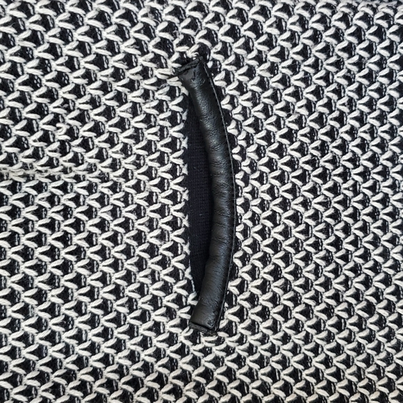 Black and white knit zip up cardigan - Picture 5 of 8